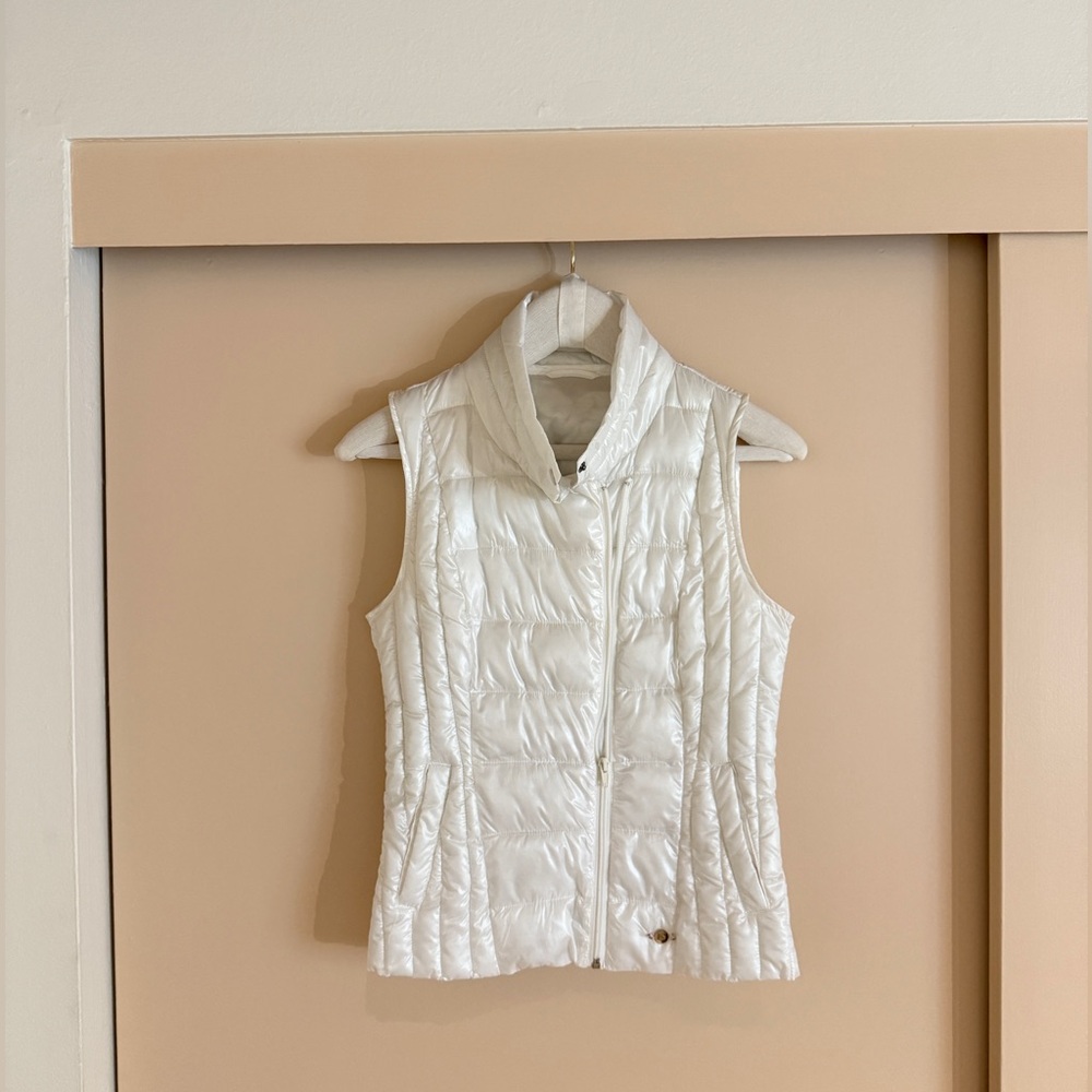 Bebe White Puffer Vest, Collared w/ Full Zipper, Small